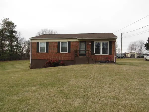 103 Antrim Rd, Fishersville, VA 22939