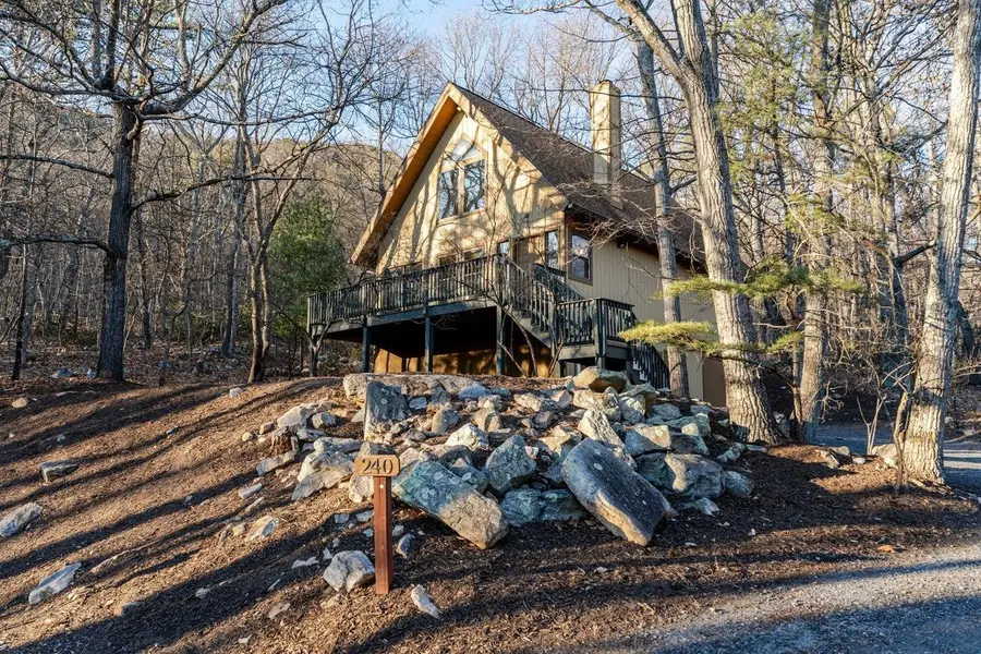 240 Congers Ln, McGaheysville, VA 22840 - Image #2