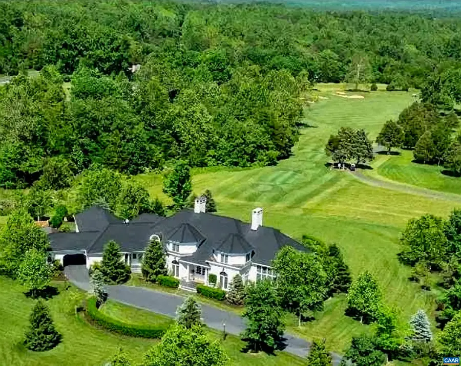 1310 Monocan Dr, Nellysford, VA 22958 - #2
