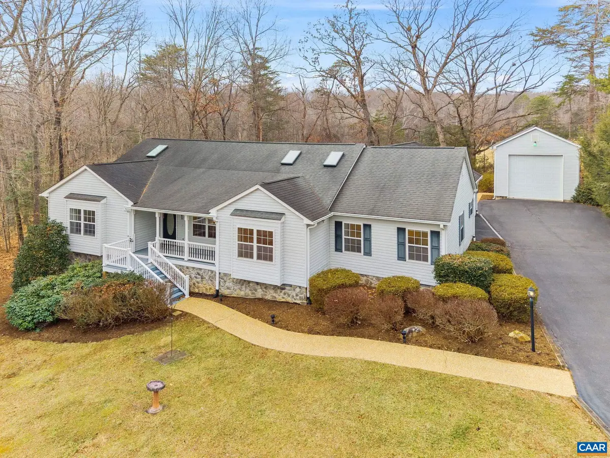 17 Rudolph St, Ruckersville, VA 22968 - #1