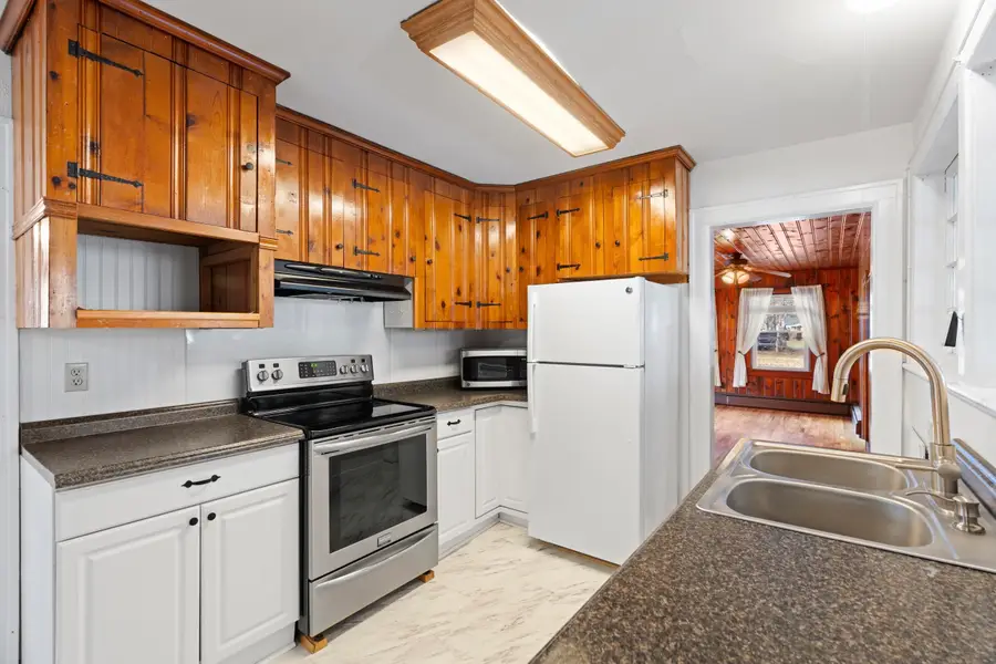2193 Hankey Mountain Hwy, Churchville, VA 24421 - Image #2