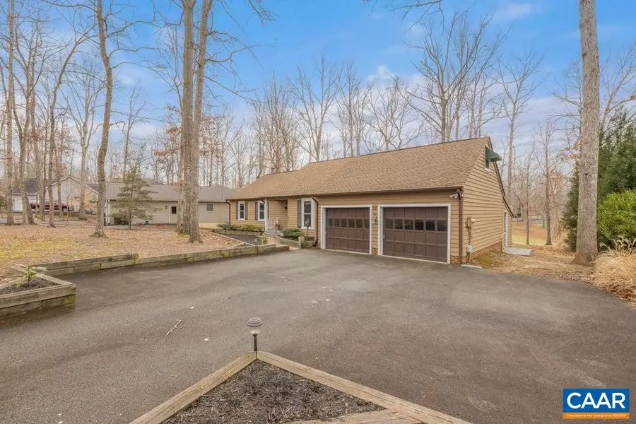 28 Out Of Bounds Rd, Palmyra, VA 22963 - #2