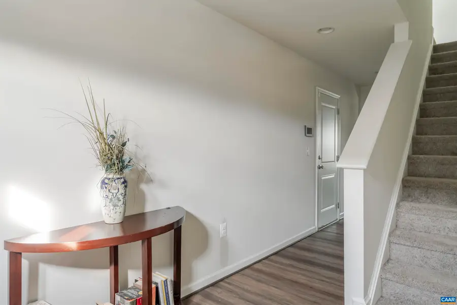 104 Mapleshire Ct, Waynesboro, VA 22980 - Image #2