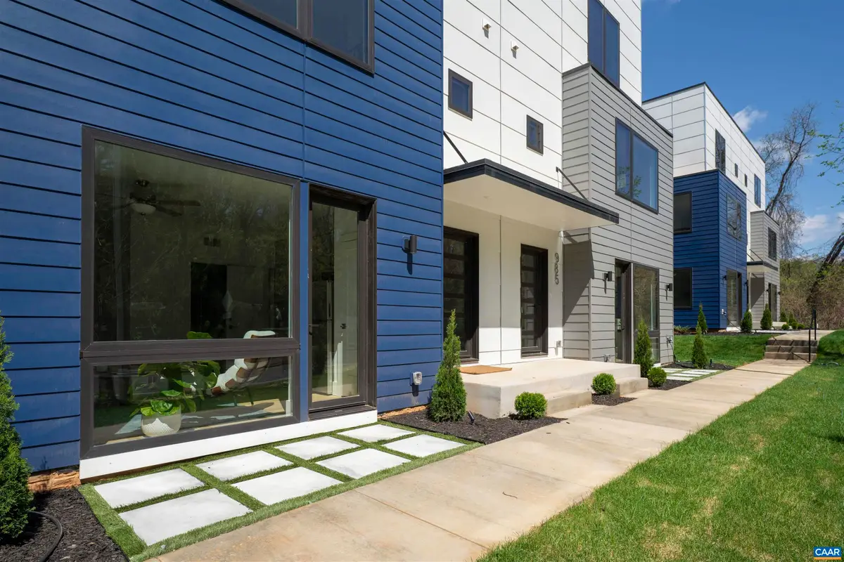 985 5th St Sw, Charlottesville, VA 22902 - Image #1