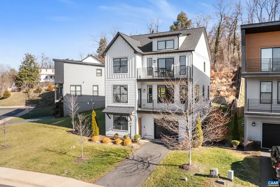 1003 Stonehenge Ave Ext, Charlottesville, VA 22902 - Image #2