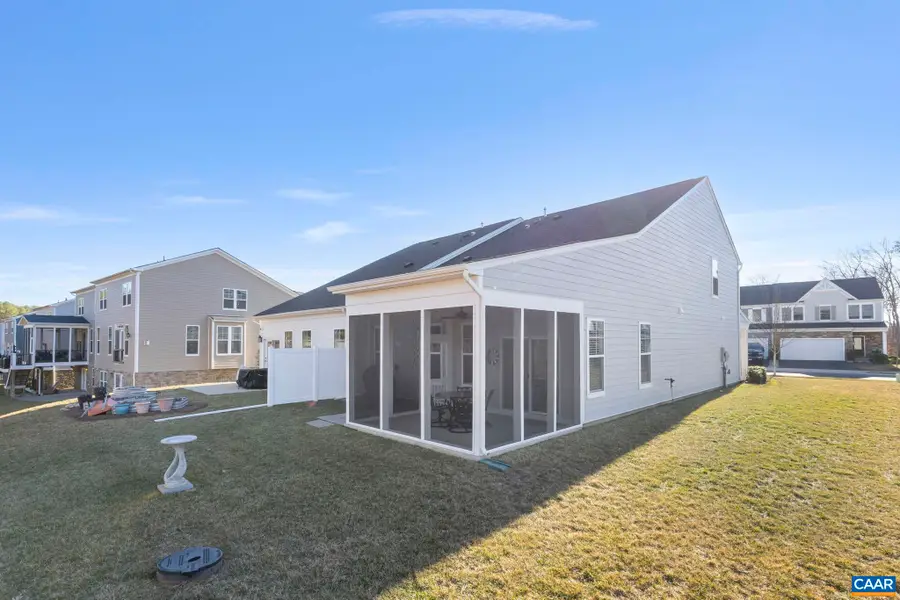 204 Bayberry Ln, Zion Crossroads, VA 22942 - Image #2