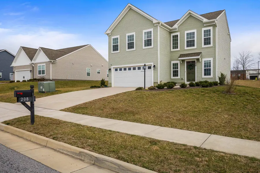 208 Oakbridge Dr, Waynesboro, VA 22980 - #3