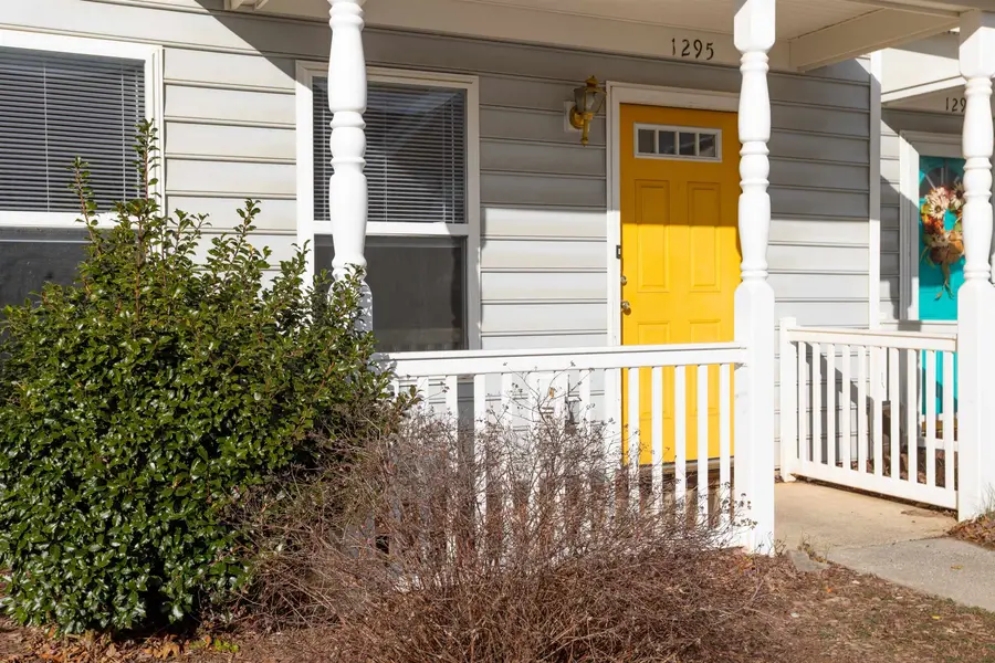 1295 Old Richmond Cir, Harrisonburg, VA 22802 - Image #3