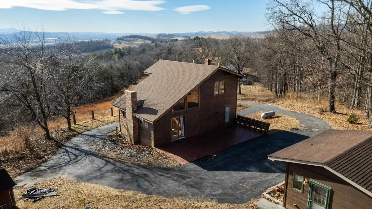 7386 Apple Ridge Dr, Timberville, VA 22853 - #1