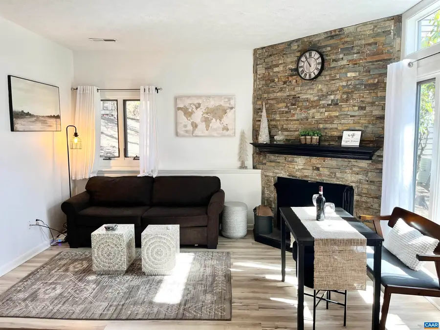 476 Three Ridges Condos, Roseland, VA 22967 - Image #2