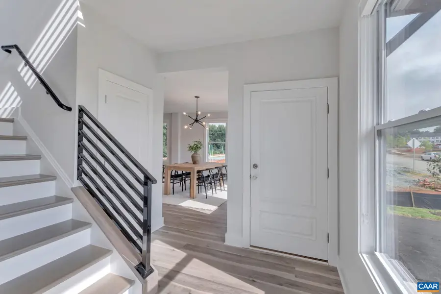 35A Bethune St, Scottsville, VA 24590 - #2