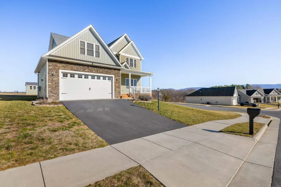 177 Tomasville Dr, Waynesboro, VA 22980 - Image #2