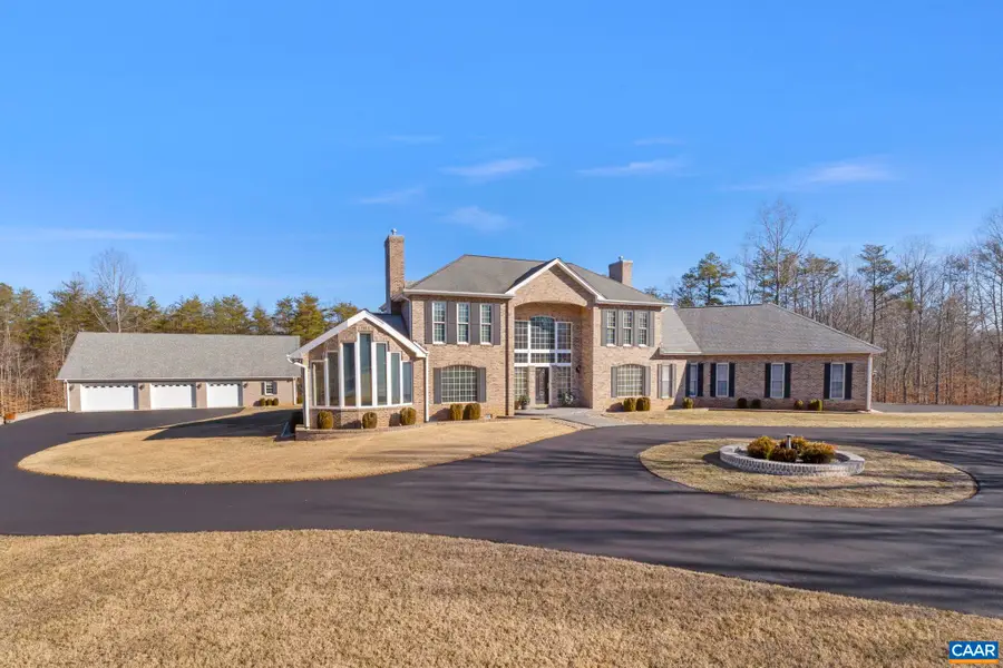 907 Broken Island Rd, Palmyra, VA 22963 - #2