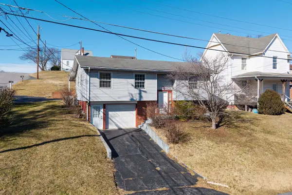 801 Grayson Ave, Waynesboro, VA 22980