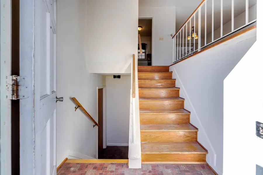 801 Grayson Ave, Waynesboro, VA 22980 - Image #3