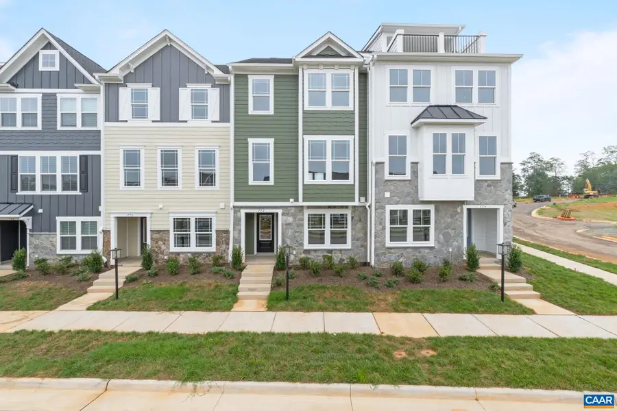 135 Park Ridge Dr, Crozet, VA 22932 - Image #2