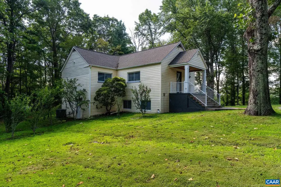 1376B Wyatt Mountain Rd, Dyke, VA 22935 - Image #3