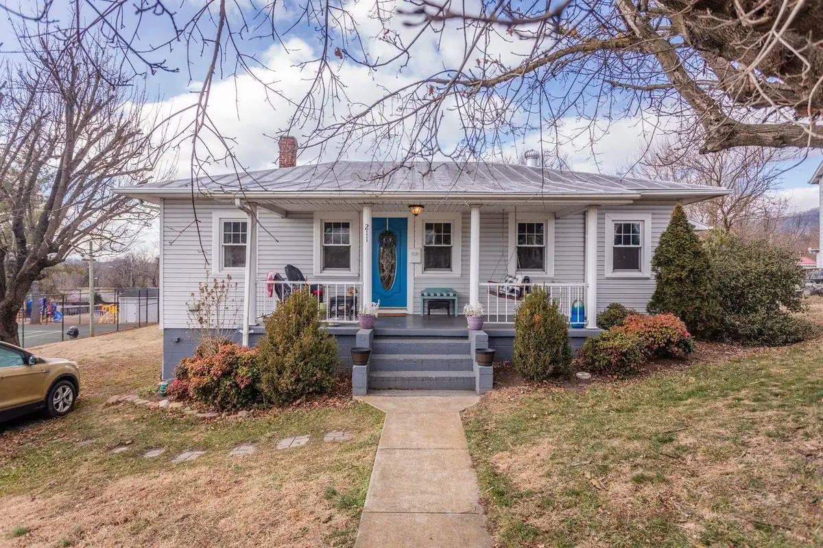 211 Second St, Shenandoah, VA 22849 - Image #1