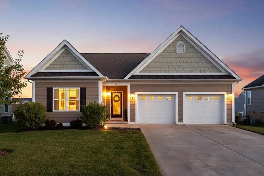 228 Windsor Dr, Fishersville, VA 22939 - #2