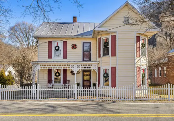 8981 Highland Tpke, McDowell, VA 24458