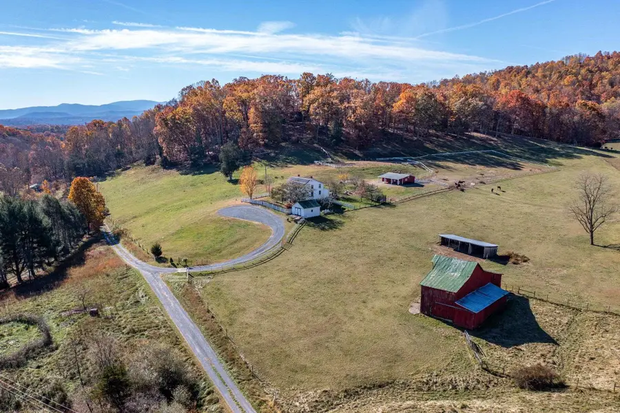 75 Margarets Ln, Lexington, VA 24450 - #2