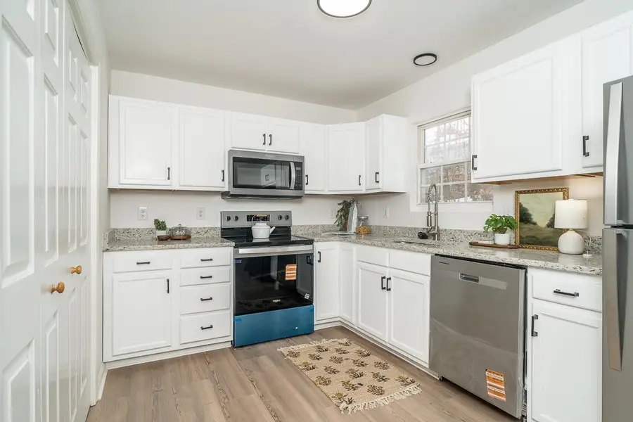 37 Hatchechubee Rd, Palmyra, VA 22963 - #2