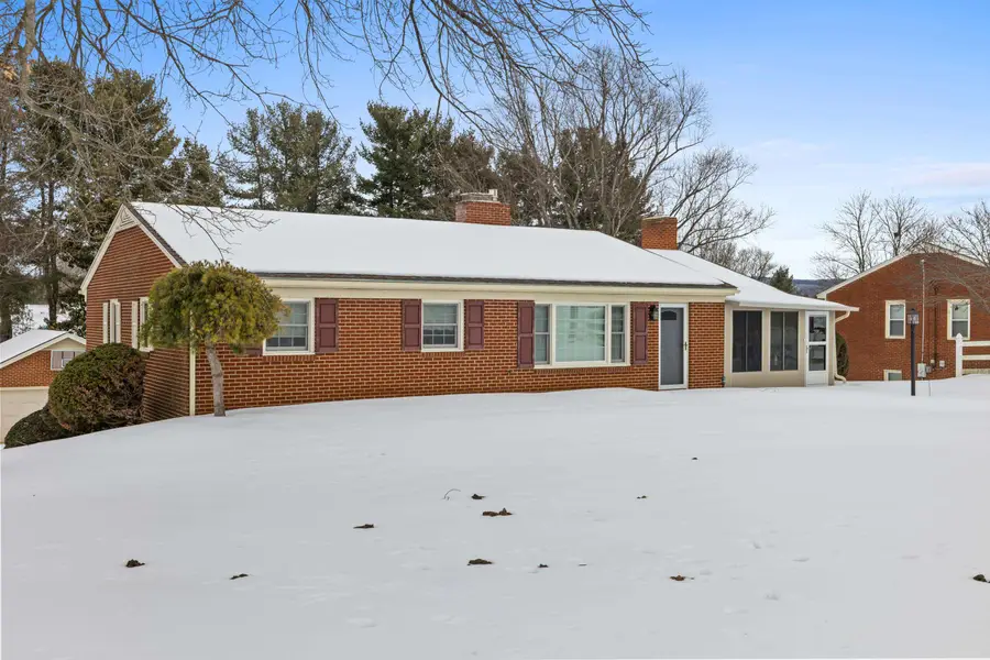 1034 Ladd Rd, Waynesboro, VA 22980 - #2