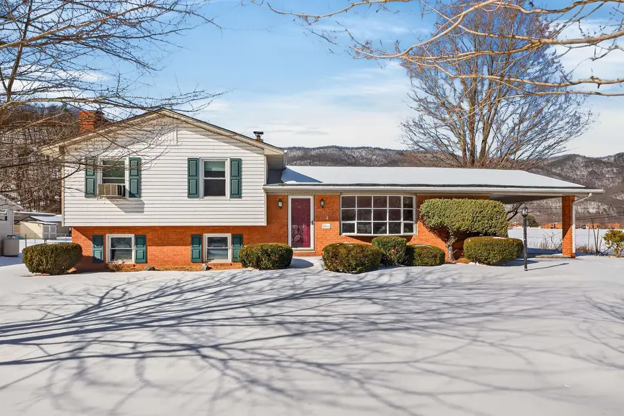 3010 Valley Ridge Rd, Covington, VA 24426 - Image #3