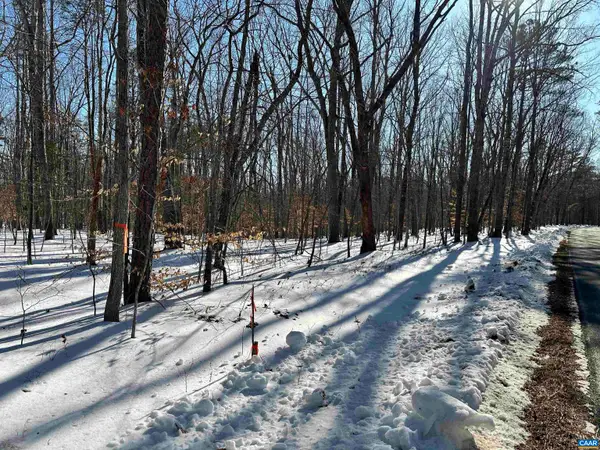 001 Beaver Dam Rd, Keswick, VA 22947