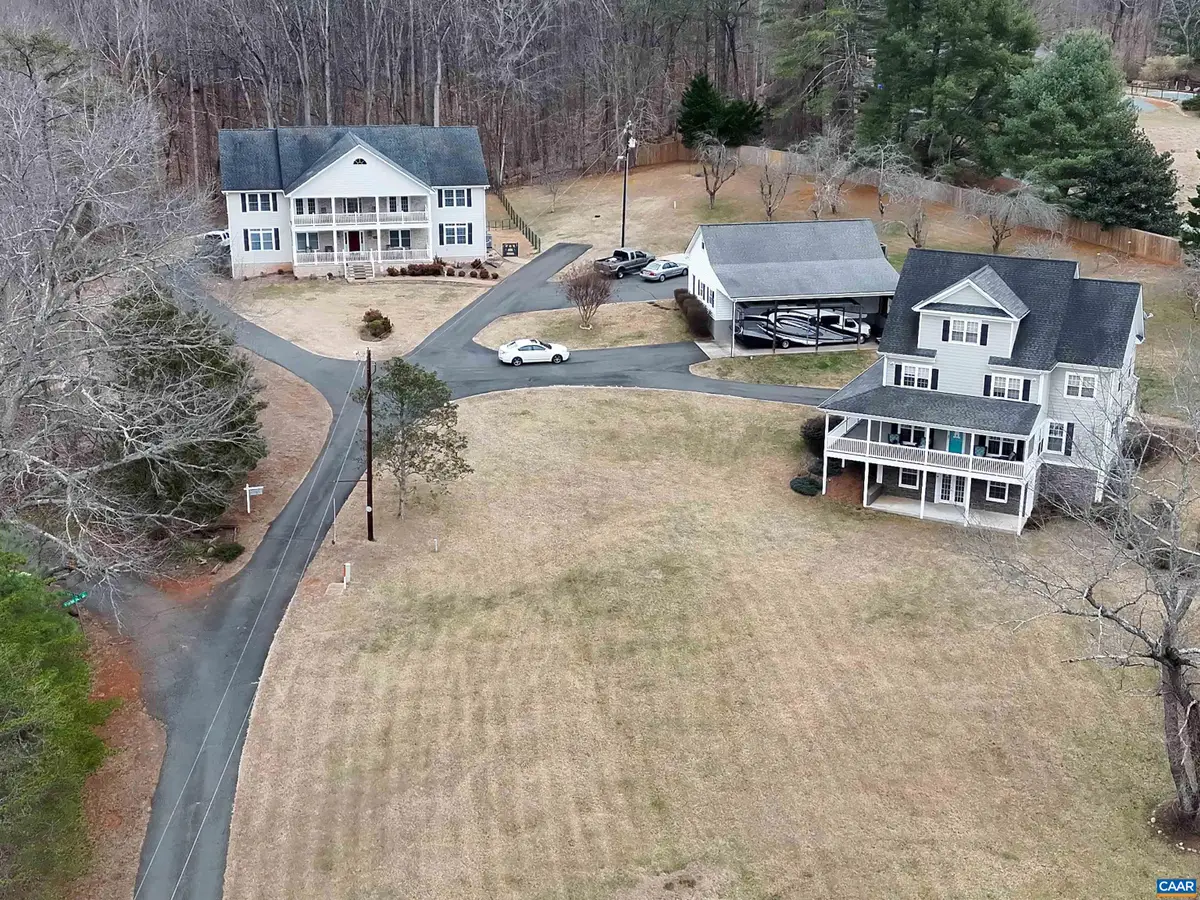 3206/3207 Scarlet Oak Ln, Charlottesville, VA 22911 - #1