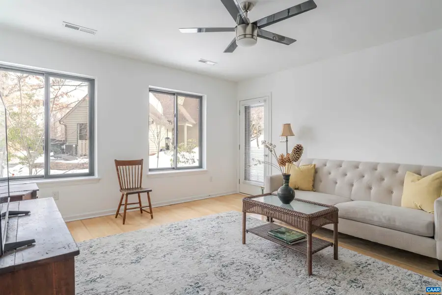 1301 Creekside Dr, Charlottesville, VA 22902 - #3