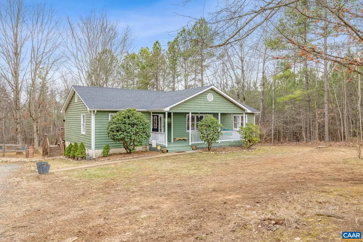 2325 Martin Kings Rd, Scottsville, VA 24590 - #1