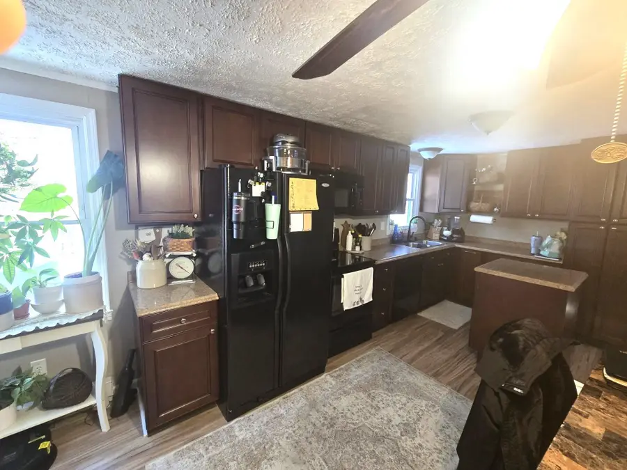 8955 Koontz Corner Rd, Plains, VA 22802 - #3