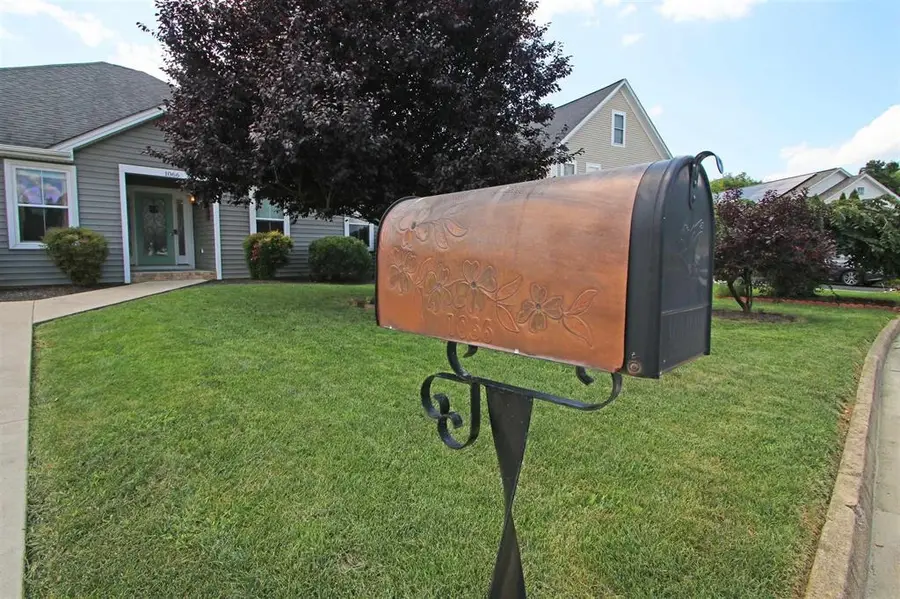 1066 Pendleton Dr, Waynesboro, VA 22980 - #2