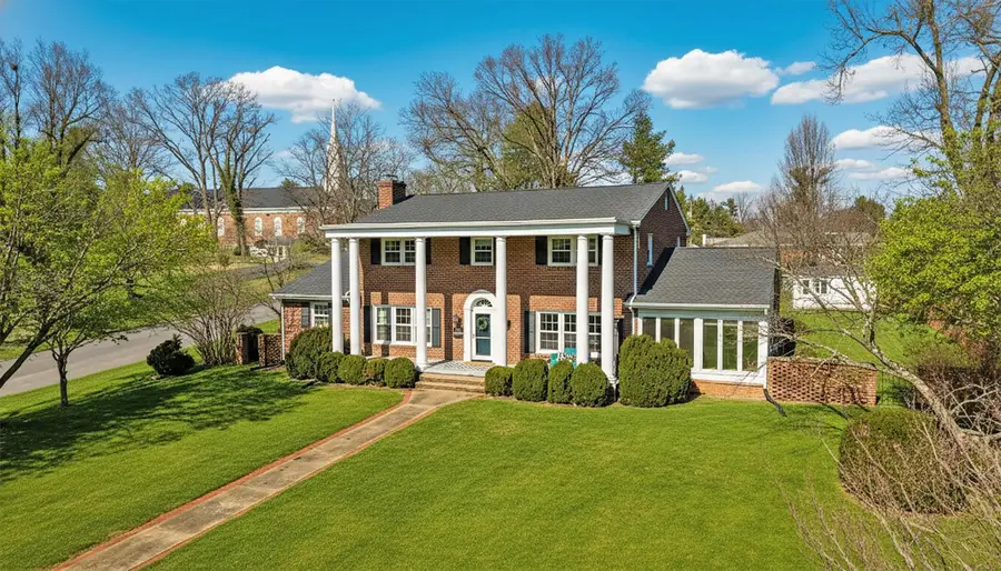 1837 Cherokee Rd, Waynesboro, VA 22980 - #2