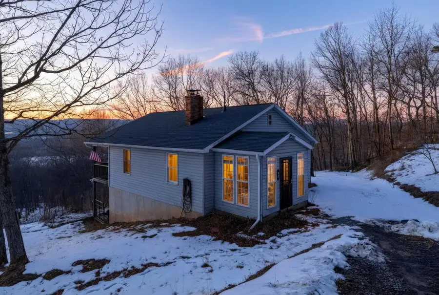 99 Laurel Ln, Fort Valley, VA 22652 - #2