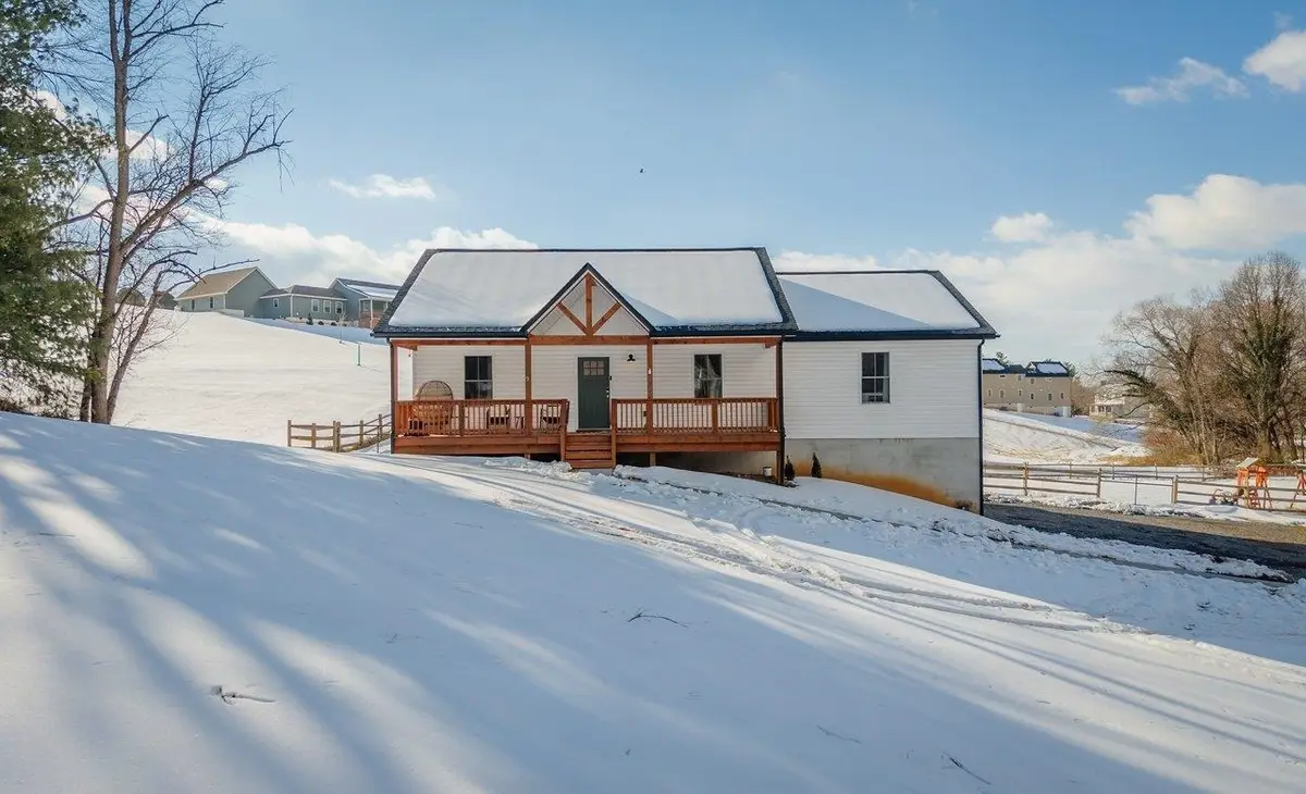 124 Belvedere St, Timberville, VA 22853 - #1