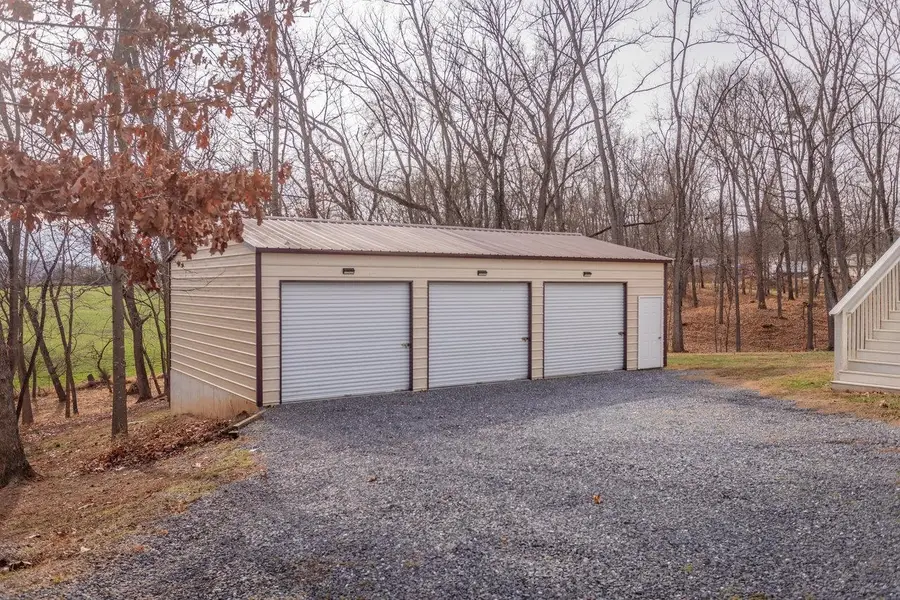 7583 Ford View Rd, Weyers Cave, VA 24486 - #3