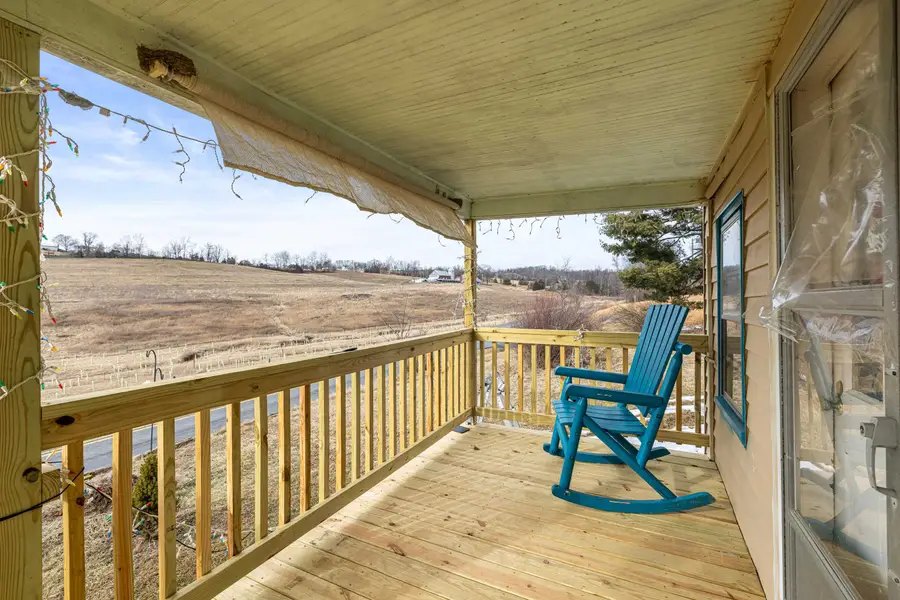 394 Ridge Rd, Fairfield, VA 24435 - #2