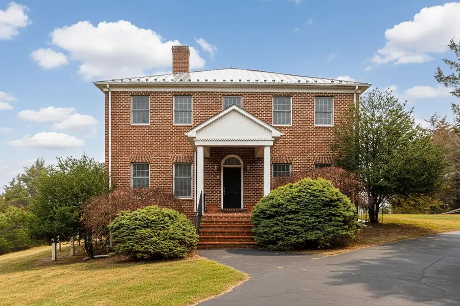 3 Walnut Valley Ln, Weyers Cave, VA 24486 - #2