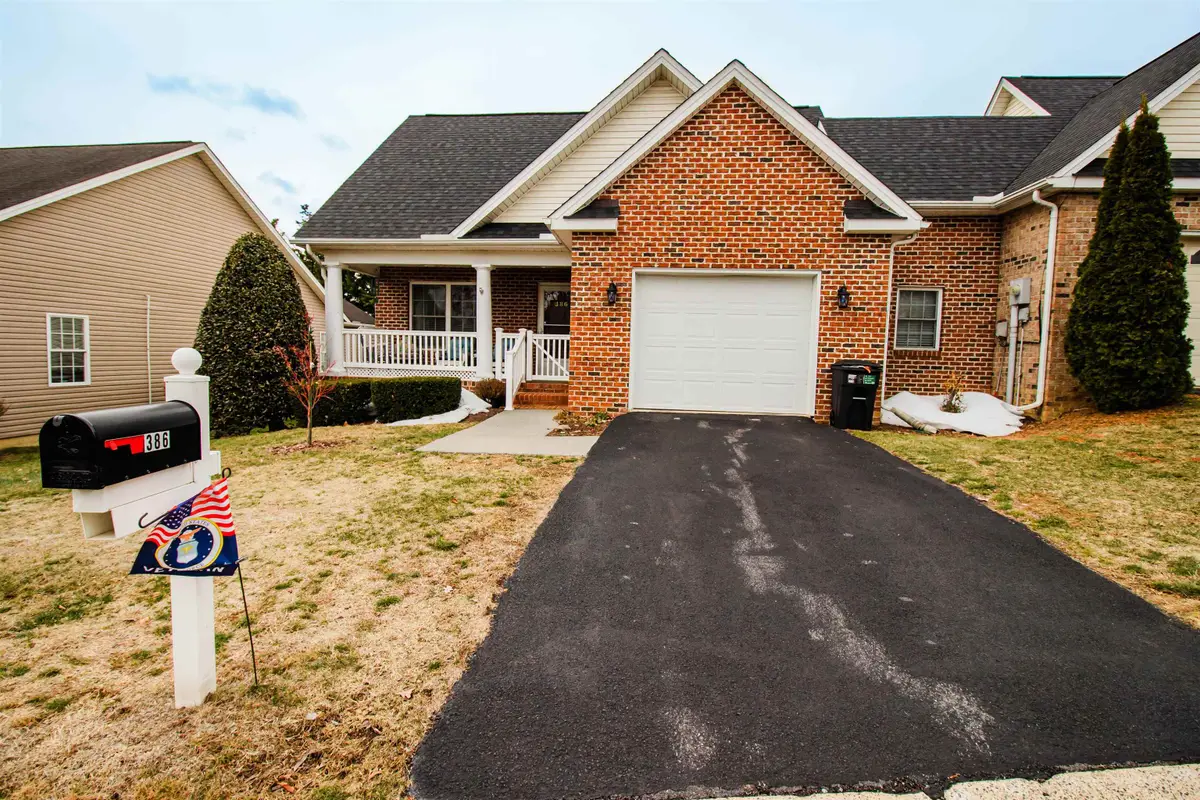 386 Hickory Grove Cir, Harrisonburg, VA 22801 - #1