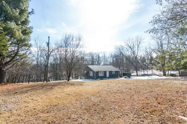 2767 Sunrise Dr, Broadway, VA 22815