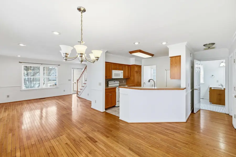 620 Mason St, Dayton, VA 22821 - #2