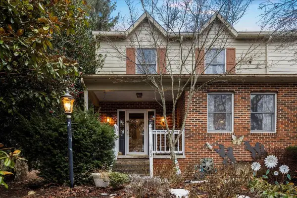 182 Emerald Dr, Harrisonburg, VA 22801