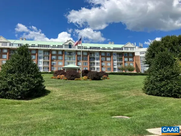 500 Crestwood Dr, Charlottesville, VA 22903