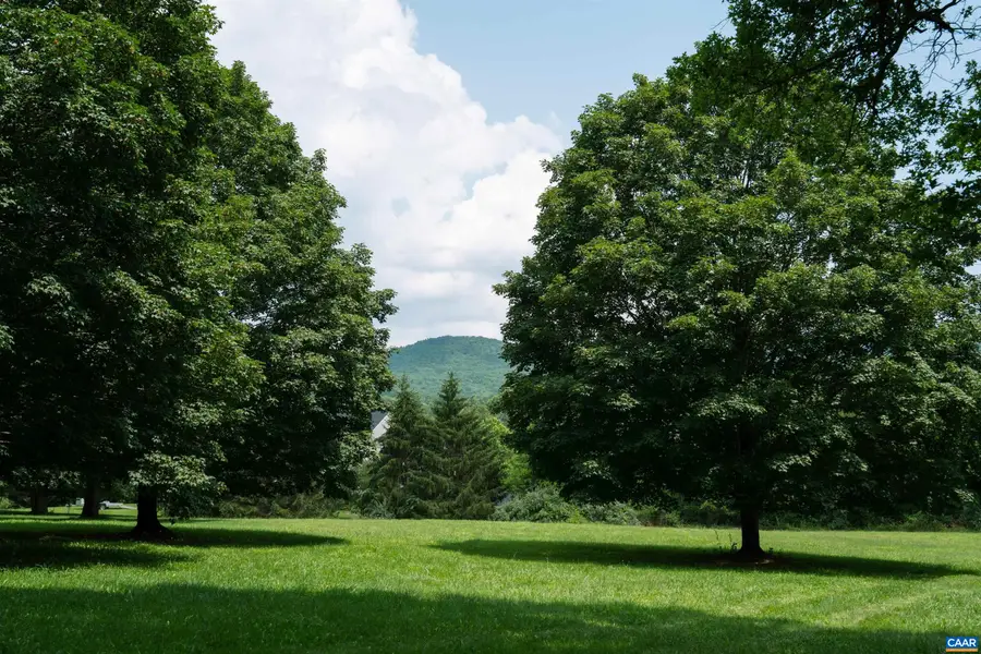 18 Providence Ln, Waynesboro, VA 22980 - #2