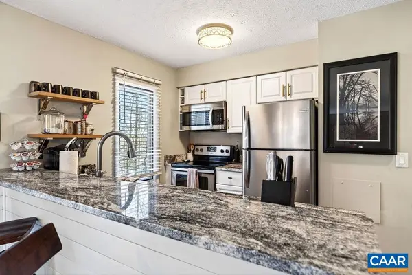 2247 Tanners Ridge, Roseland, VA 22967