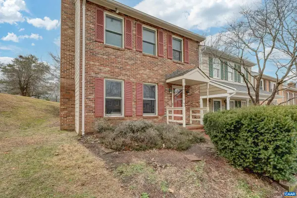 439 Wynridge Dr, Charlottesville, VA 22901