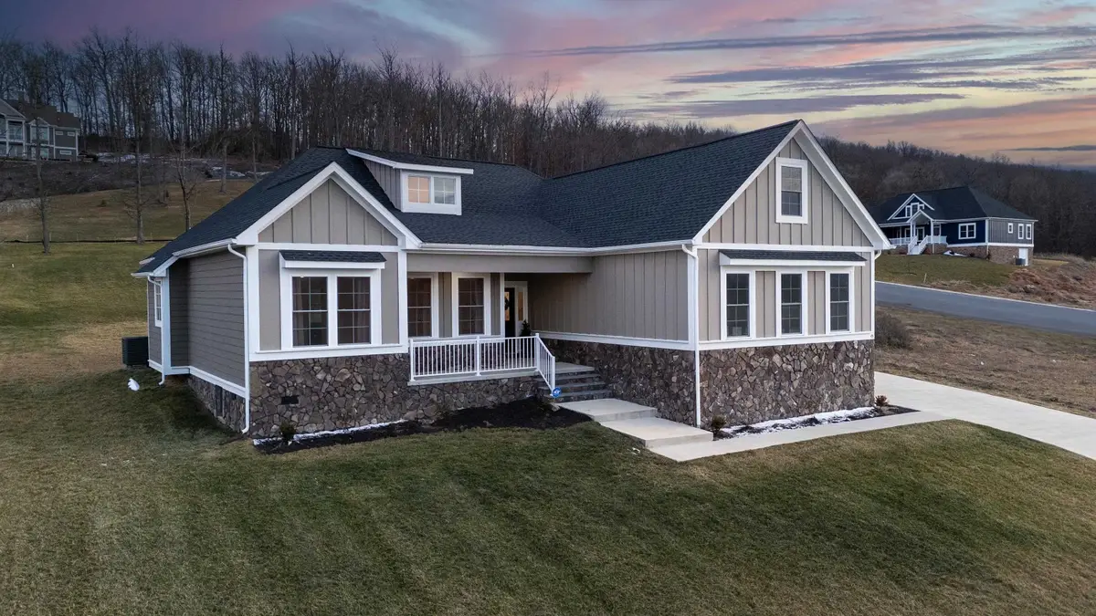 45 Rolling Oaks Dr, Fishersville, VA 22939 - #1