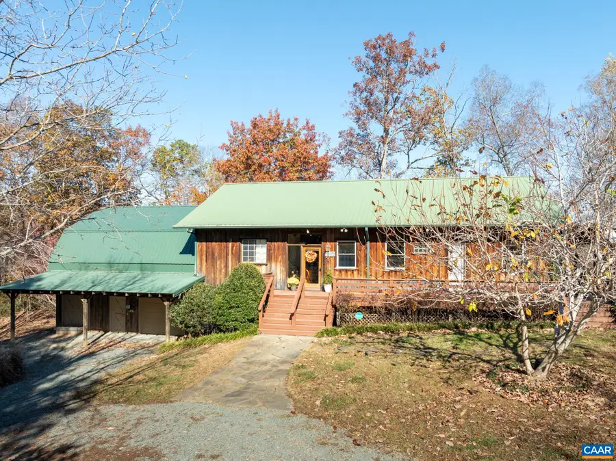 9225 Howardsville Tpke, Schuyler, VA 22969 - #2